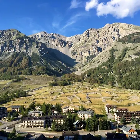 Con Vista Montagna Bersezioargentera ארג'נטרה